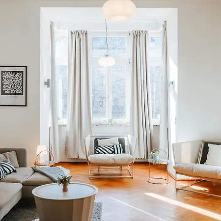 Namastay! Altbau-charme Und Komfort Im Zentrum - 3br דירה *