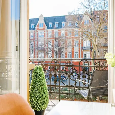 Namastay! Altbau-charme Und Komfort Im Zentrum - 3br * Mannheim