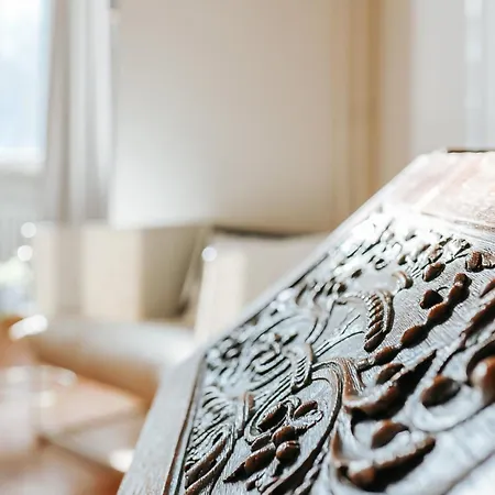 아파트 Namastay! Altbau-charme Und Komfort Im Zentrum