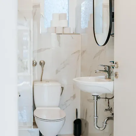Lejlighed Namastay! Altbau-charme Und Komfort Im Zentrum - 3br Mannheim