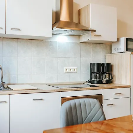 Apartment Namastay! Altbau-charme Und Komfort Im Zentrum - 3br *