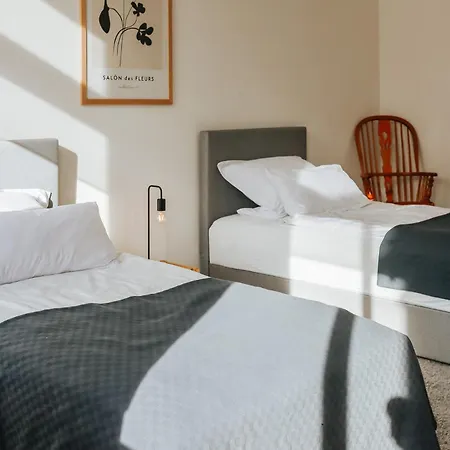 Apartment Namastay! Altbau-charme Und Komfort Im Zentrum - 3br *