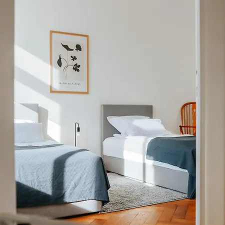 Namastay! Altbau-charme Und Komfort Im Zentrum - 3br Apartment Mannheim